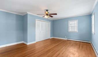 149 9th St, Belford, NJ 07718