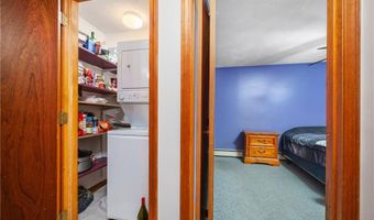 2 Angle St 5, Lincoln, RI 02838