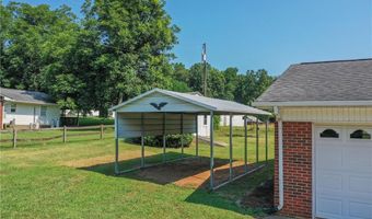 167 Fairway Rd, Advance, NC 27006