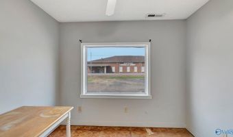 1214 N Jefferson St, Athens, AL 35611