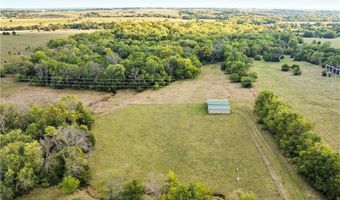 1369 N 550th Rd, Baldwin City, KS 66006