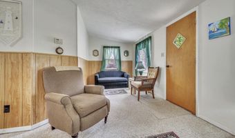 66 Gingles Dr, Arnolds Park, IA 51331