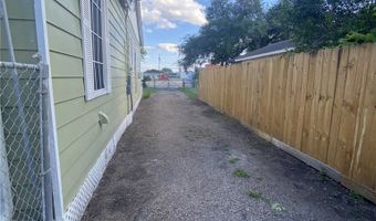 323 W 4th St, Alice, TX 78332