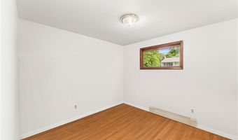 35 Bow Run, Narragansett, RI 02874