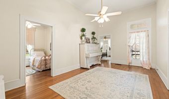 8916 Eastwood Dr, Abbeville, LA 70510