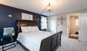 27 Arabian Way, Chester, NH 03036