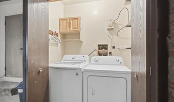 706 Carlin Dr, Angola, IN 46703