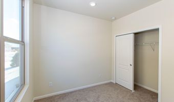 723 W Spaniel Dr, Ann Arbor, MI 48108