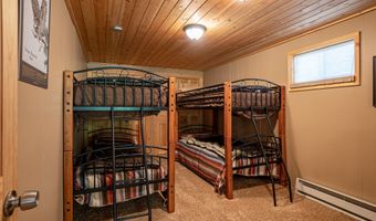 348 Crown Point Dr, Bellvue, CO 80512
