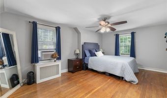 138 Homecrest Ave, North Smithfield, RI 02896