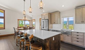 136 Goslin Loop, Cascade, ID 83611