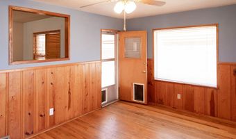 204 Acoma Dr, Clovis, NM 88101
