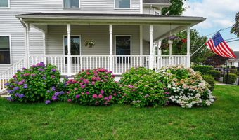88 3rd Ave, Atlantic Highlands, NJ 07716