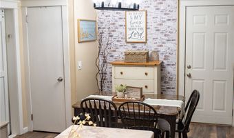 17 Ipswich Dr, Bella Vista, AR 72714