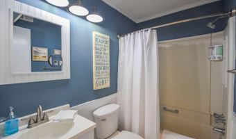 301 E Commerce Way Rd 329, Atlantic Beach, NC 28512