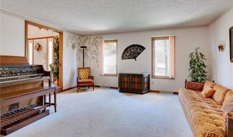 200 Greentree Cir, Aurora, OH 44202