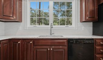 1006 Spring Hill Dr, Albany, GA 31721