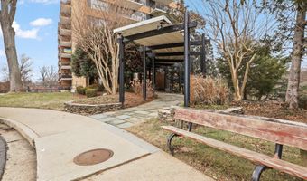 2030 N ADAMS St 911, Arlington, VA 22201