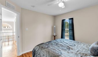 29 Tupelo Rd, Bayville, NJ 08721