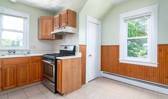 255 Farmington Ave, Cranston, RI 02920