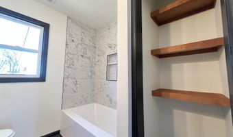 215 NW 4th St, Arab, AL 35016