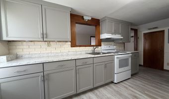 30 Aceto St, Branford, CT 06405