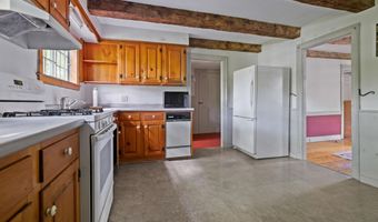 7 Goodrich Falls Rd, Bartlett, NH 03838
