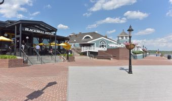 315 S HENRY St S, Alexandria, VA 22314