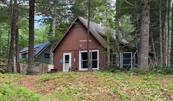 6 Maple Dr, Abbot, ME 04406