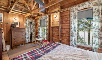 51 Leavitt Hill Rd, Ashland, NH 03217