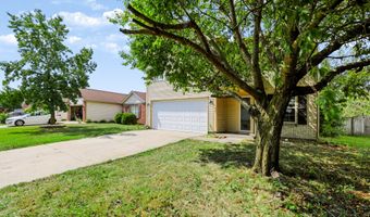 7102 Harness Lakes Dr, Indianapolis, IN 46217
