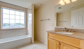 2026 N CULPEPER St, Arlington, VA 22207