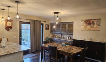 1705 Lakeview Dr, Ava, MO 65608