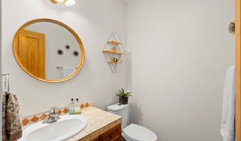 10711 MODESTO Ave NE, Albuquerque, NM 87122