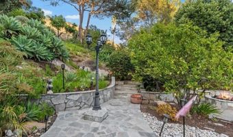 2114 Laura Dr, Escondido, CA 92027