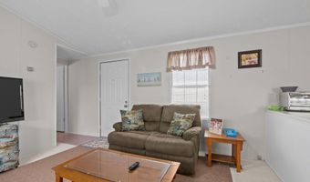 204 Winston Ave, Atlantic Beach, NC 28512