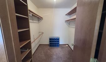 423 N Johnson St, Ada, OH 45810