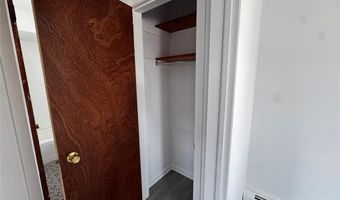 392 Washington Ave 1A, Bergenfield, NJ 07621