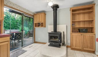 23751 S LEISURE Ln, Beavercreek, OR 97004