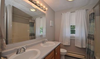 83 Rolling Hill Dr, Exeter, RI 02822