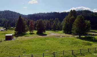 16 Smiths Ferry Dr, Cascade, ID 83611