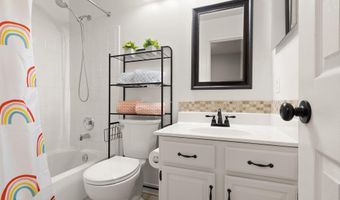 43273 CLEARNIGHT Ter, Ashburn, VA 20147