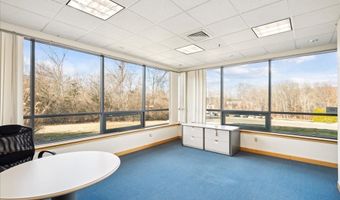 119 White Oak Dr, Berlin, CT 06037