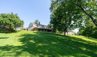 207 Donna Dr, Aurora, IN 47001