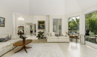 4911 Red Fox Run, Ann Arbor, MI 48105
