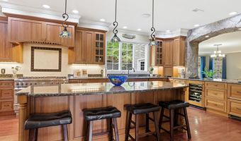 25 Ellison Dr, Bedford, NH 03110