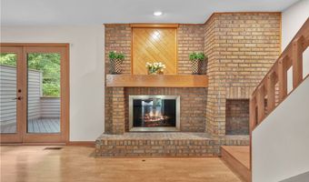 1420 Towne Square Dr, Allison Park, PA 15101