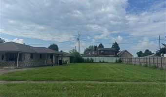 324 CHINCHILLA Dr, Arabi, LA 70032