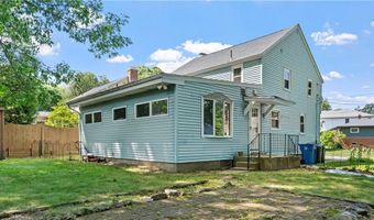 29 Cormier Rd, Lincoln, RI 02865