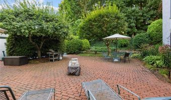 25 Water St 102, East Greenwich, RI 02818